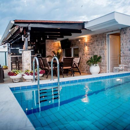 Апартаменты Luxury Penthouse With Private Pool Превеза Экстерьер фото